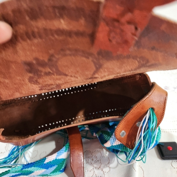 Hand-made Mexican leather bag - Picture 8 of 9
